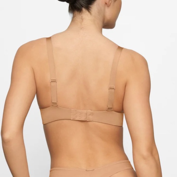 NWT SKIMS No-Show Unlined Demi Bra - Picture 2 of 4